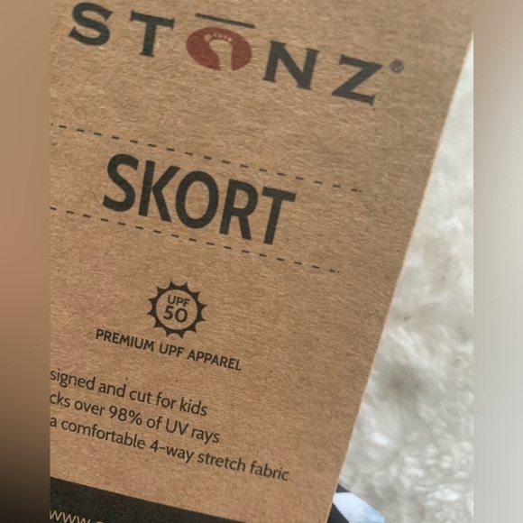 Stonz UV 50 skort - Picture 3 of 4